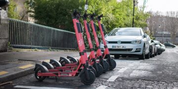 Инвесторы в восторге от европейских стартапов в области электросамокатов, несмотря на кризис их конкурентов в США