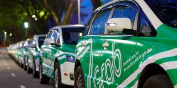 Сервис такси и доставки Grab оценили в $39,6 млрд